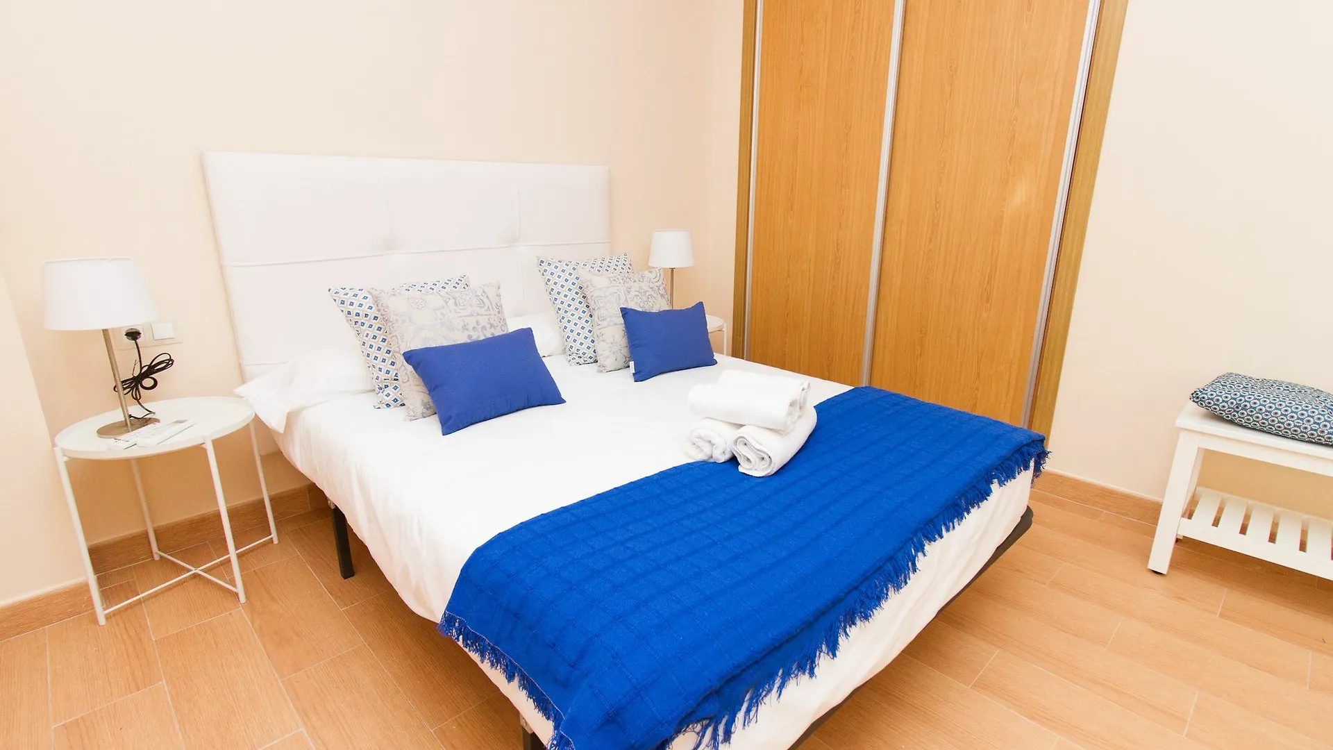 Spanish Apartment Into Cathedral Square By La Recepcion Malaga 0*,  Spain